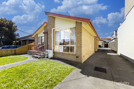 2/240 Somerville Rd, Kingsville, VIC 3012