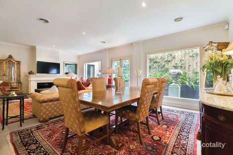 Property photo of 15 Glen Road Toorak VIC 3142