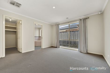 Property photo of 8 Tower Avenue Narre Warren South VIC 3805