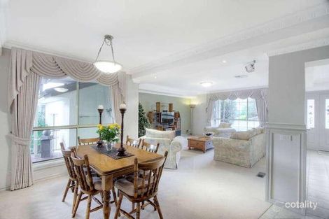 Property photo of 30 Yaldara Drive Berwick VIC 3806