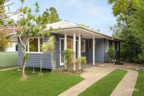 Property photo of 92 Taringa Parade Indooroopilly QLD 4068