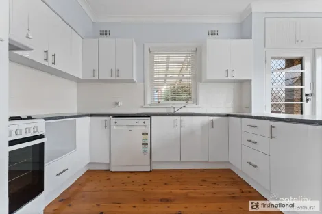 Property photo of 19 Gladstone Street Bathurst NSW 2795