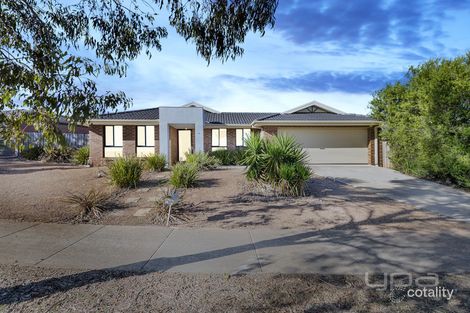 76 Black Knight Way, Kurunjang, VIC 3337