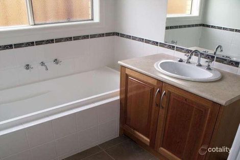 Property photo of 13 Dan Morgan Drive Cranbourne East VIC 3977
