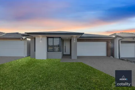14 Starthistle App, Rockbank, VIC 3335