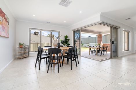 Property photo of 4 Pheasant Court Thurgoona NSW 2640