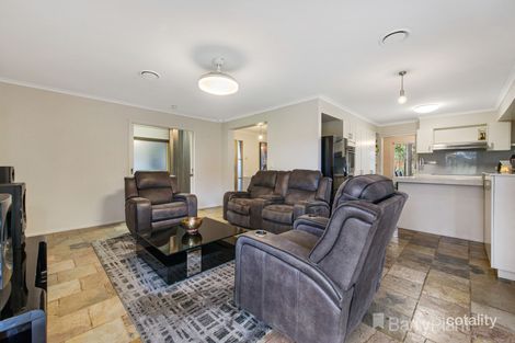 Property photo of 82 Grevillea Crescent Hoppers Crossing VIC 3029