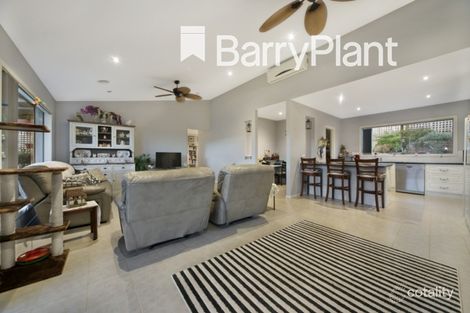 Property photo of 34 Claudia Crescent Drouin VIC 3818