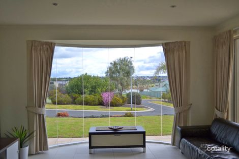 Property photo of 22 Queen Louisa Drive Long Flat SA 5253