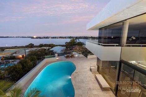Property photo of 100 River Way Salter Point WA 6152