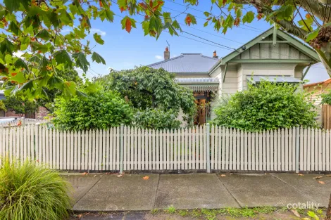 18 Hamilton St, Seddon, VIC 3011