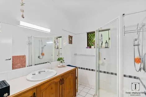 Property photo of 11-13 Wagtail Close Kewarra Beach QLD 4879