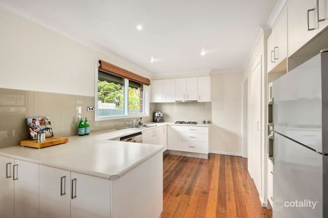 Property photo of 6 Seaton Drive Dingley Village VIC 3172