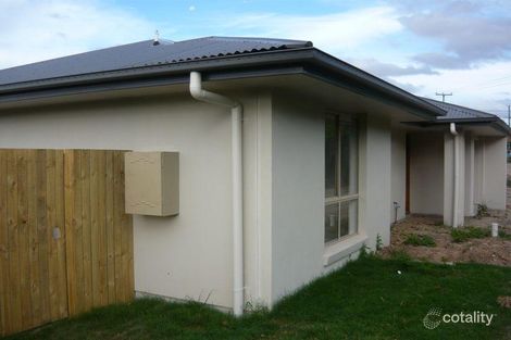 Property photo of 2/31 Middle Road Hillcrest QLD 4118