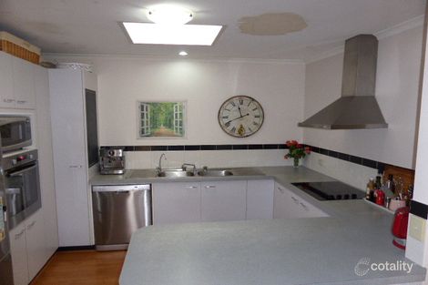 Property photo of 8 Cleeve Place Gordon ACT 2906