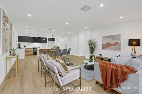 Property photo of 32 Jaylie Street Clyde North VIC 3978
