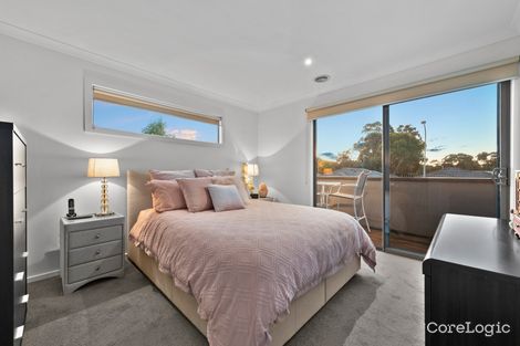 Property photo of 61 Fiorelli Boulevard Cranbourne East VIC 3977