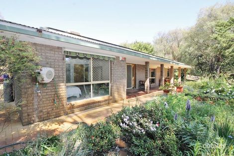 Property photo of 16 Spinnaker Drive Leschenault WA 6233