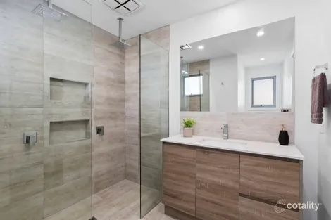 Property photo of 2 The Parade Ocean Grove VIC 3226