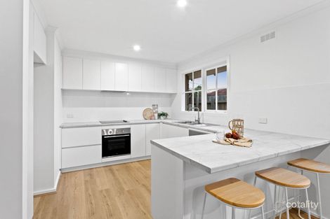 Property photo of 19 Glenview Crescent Frankston VIC 3199