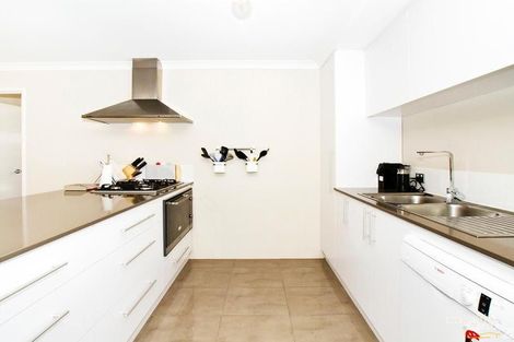 Property photo of 16 Middle Parkway Canning Vale WA 6155