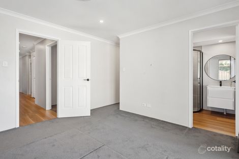 Property photo of 24 Dulverton Close Stratton WA 6056
