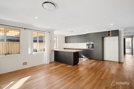 Property photo of 24 Dulverton Close Stratton WA 6056