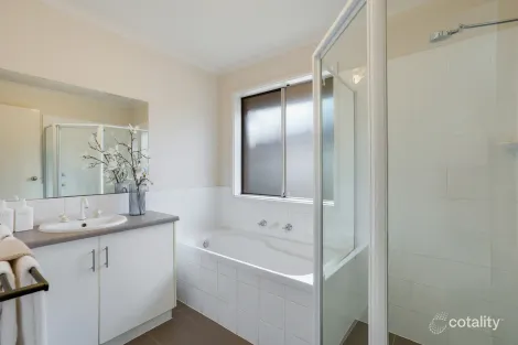 Property photo of 43 Strathaird Boulevard Smithfield SA 5114