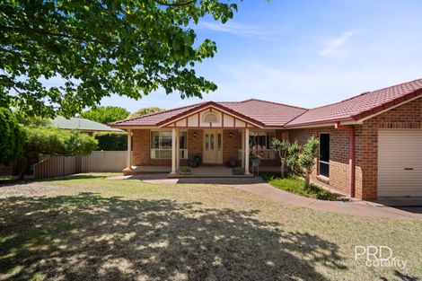 10 Fletcher Pl, Kooringal, NSW 2650