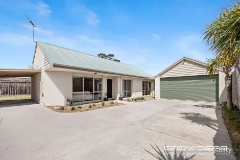 Property photo of 1/10 Weeroona Street Rye VIC 3941