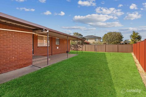 44 Chadwick Cres, Fairfield West, NSW 2165