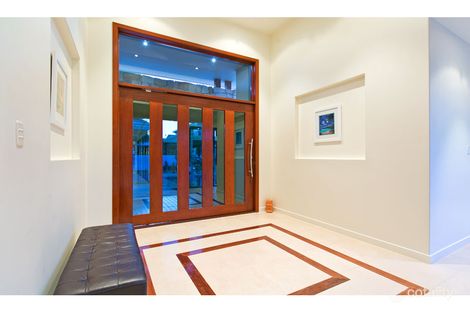 Property photo of 10 Vantage Crescent Wellington Point QLD 4160