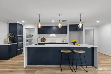 Property photo of 166 Cedar Creek Road Upper Kedron QLD 4055
