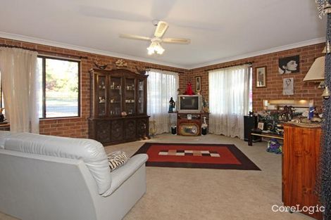 Property photo of 6 Alma Avenue Fishermans Paradise NSW 2539