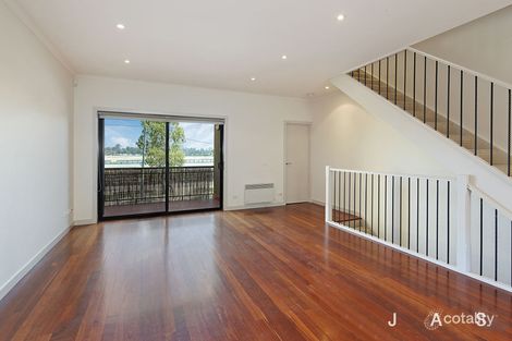 Property photo of 10 Rourke Lane Kensington VIC 3031