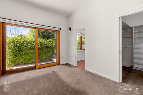 Property photo of 32 Kater Close Macarthur ACT 2904
