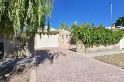 Property photo of 6 Fifth Avenue Beaconsfield WA 6162