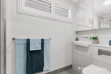 Property photo of 10 Janet Crescent Bundoora VIC 3083