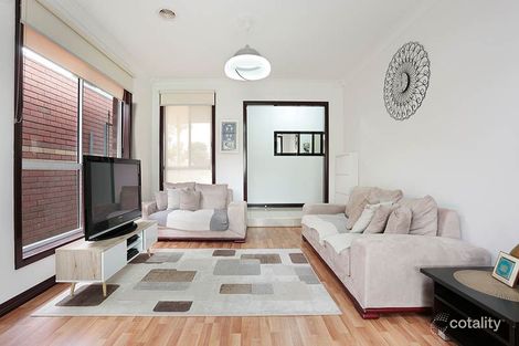 Property photo of 15 Rostron Way Roxburgh Park VIC 3064