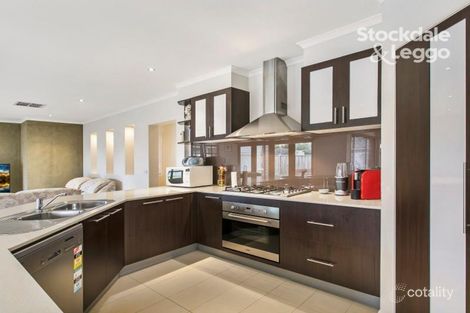 Property photo of 1 Kimberley Downs Court Narre Warren South VIC 3805