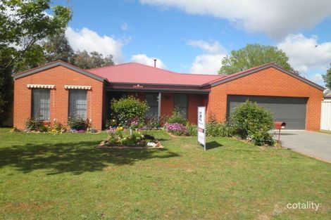 10 Ombana Ct, Ascot, VIC 3551