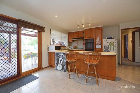 Property photo of 38 Dorchester Crescent Carrum Downs VIC 3201