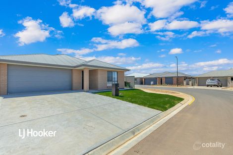 Property photo of 8 Sturt Circuit Eyre SA 5121