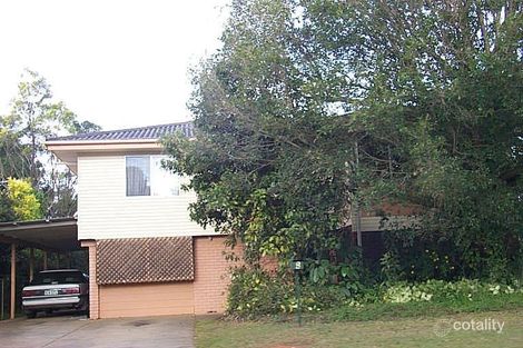 8 Lyndon St, Kallangur, QLD 4503