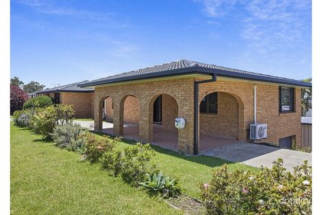 Property photo of 2 Jemalong Crescent Toormina NSW 2452