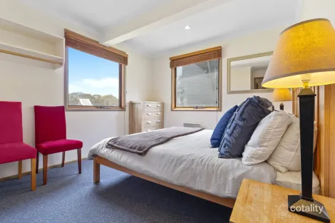 Property photo of 1/19 Horseshoe Circle Dinner Plain VIC 3898