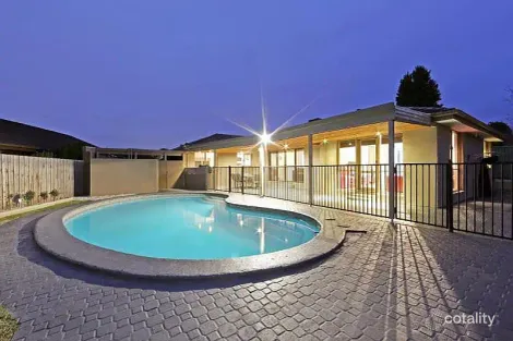 3 Barellan Cl, Rowville, VIC 3178