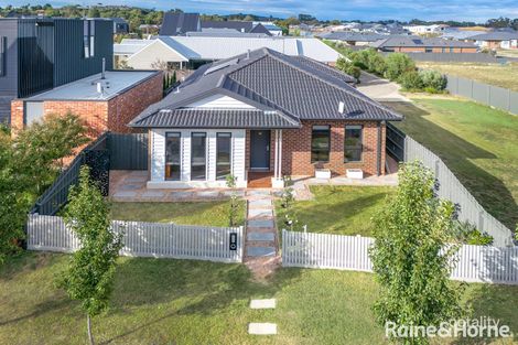 Property photo of 21 Hurst Drive New Gisborne VIC 3438