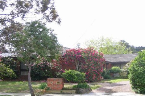 9 Minchinbury Dr, Vermont South, VIC 3133