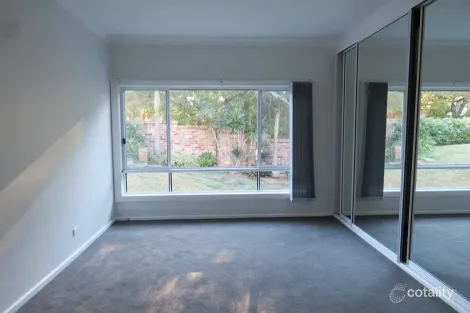 Property photo of 1 Warburton Street Chifley NSW 2036